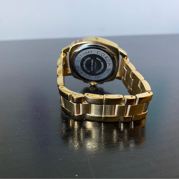 Coach Watch - Picture 2 of 4